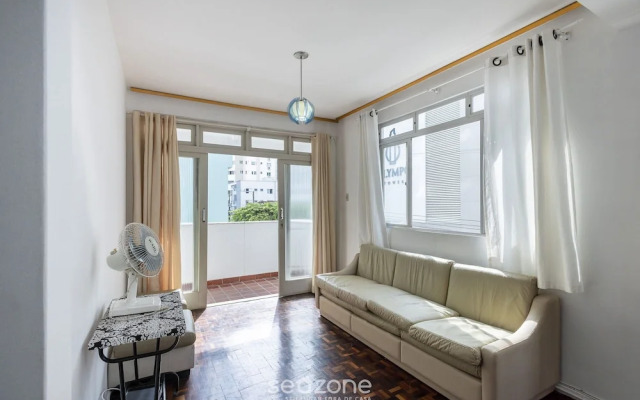 Apt in BC Center w Balcony 260m From Beach Elo0207