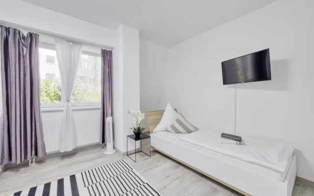 Amanda Hostel