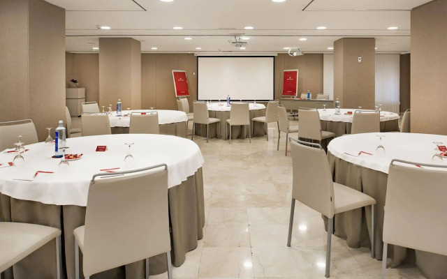 NH Collection Madrid Colón
