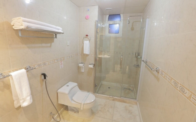 Al Mansour Grand Hotel فندق المنصور جراند