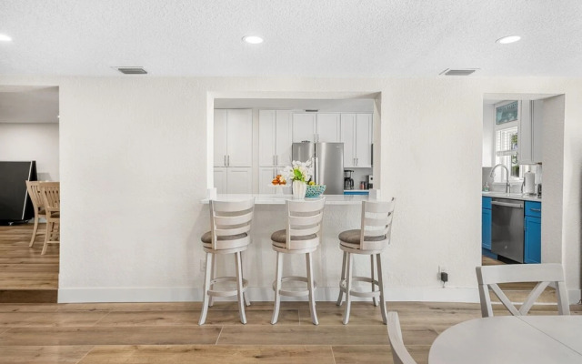 121 Atlantic Blvd