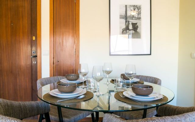 Liiiving In Porto – Boavista Sunny Apartment