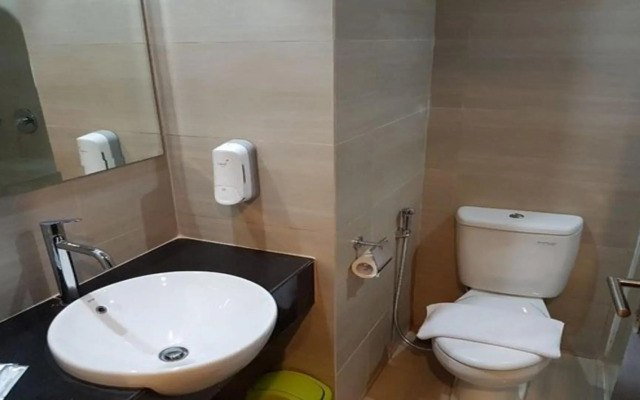 Whiz Prime Hotel Khatib Sulaiman Padang