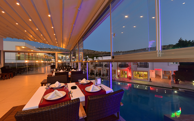 Tropicana Beach Hotel