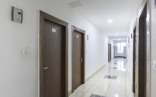 Hotel Noida Suites