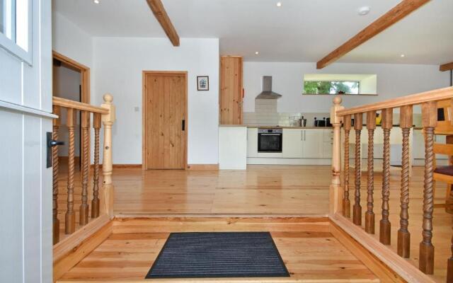 5 Bed Barn Conversion - with private hot tub