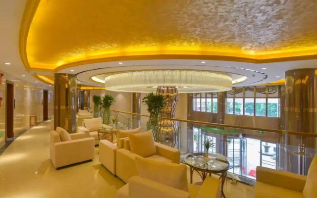 HuangGuoShuYuQuanHotel