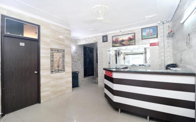 OYO 15546 Hotel KK