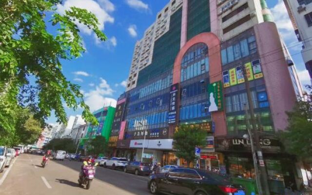 7Days Inn Hotel (Qionghai Downtown High Speed Railway Station)