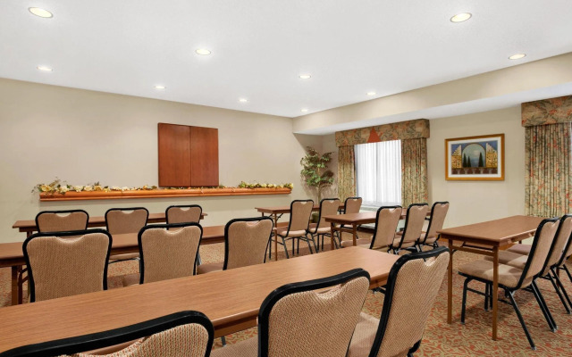 Hampton Inn Heath-Newark