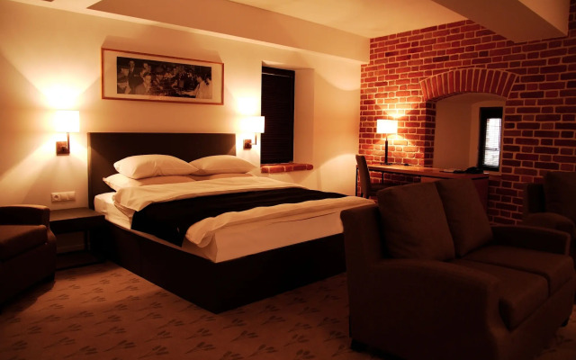 Great Polonia The Granary La Suite Hotel