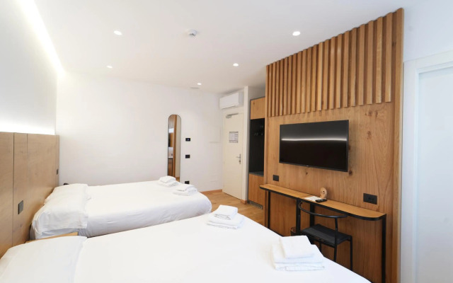 Hotel Arya by Mauro