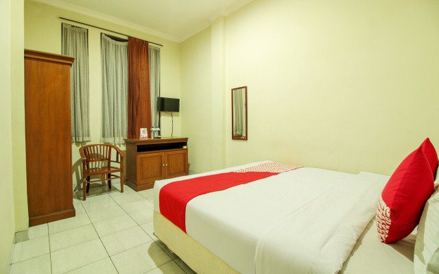Hotel Astria Graha – Guest Rooms – Bandung