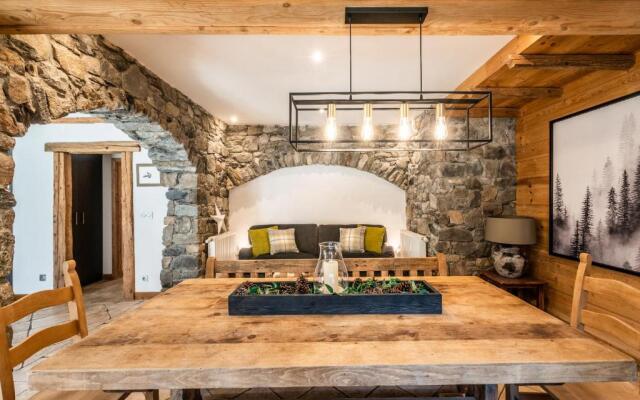 Chalet Chu Lo Dou Le Praz Courchevel - by EMERALD STAY