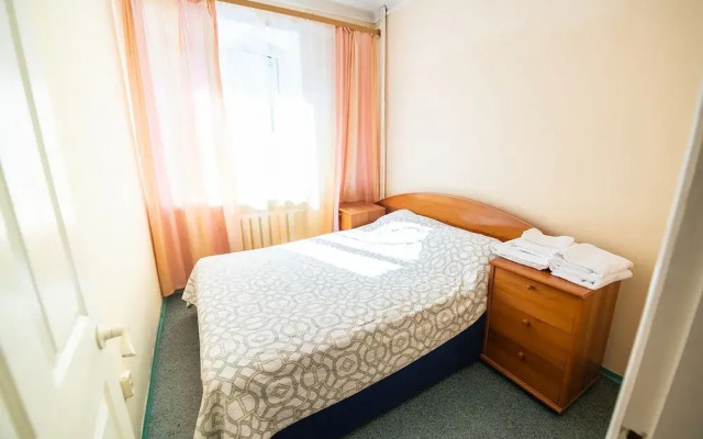 Апартаменты на ул. Комарова, 58-267