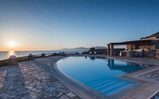 Mykopetra Villas