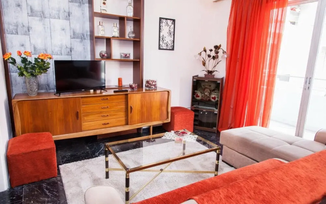 Elegant  Spacious Marousi Apt