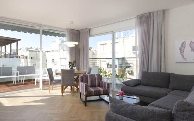 Penthouse 2 Bedrooms With A Terrace