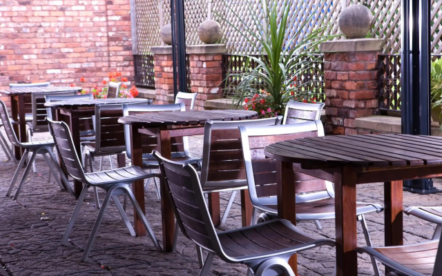 Village Hotel Manchester Cheadle