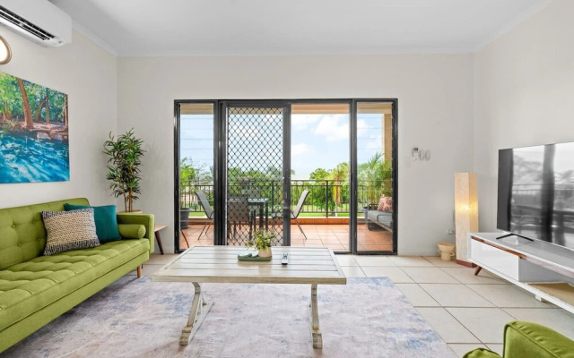 Zen Emerald Shore Seaview - Balcony - Sunset View — 2-star hotel in Coconut Grove