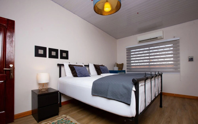 Oheneba Tema - Luxury Hot -tub Retreat With Wi-fi