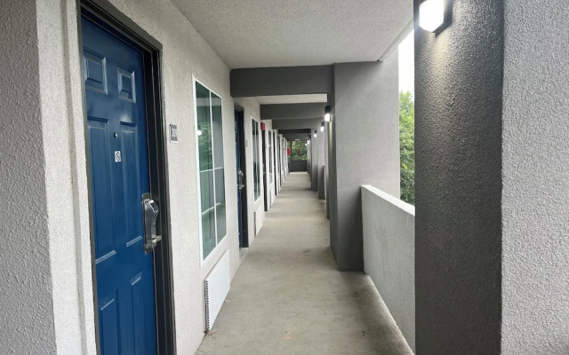 Studio 6 West Columbia, SC - Airport