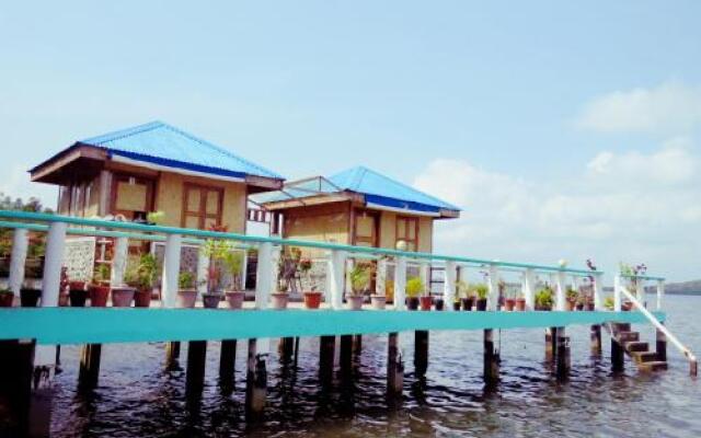 bella louise lodging house bar and resto