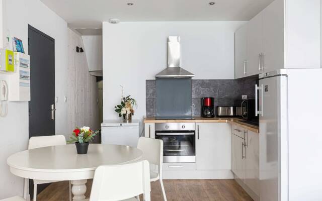 Charming Flat Near Place de la Victoire