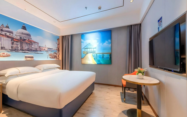 Calvin Hotel