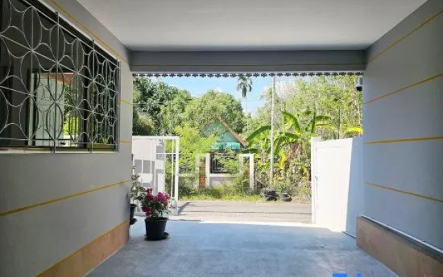 Yachting House  Thalang,Near the beach and airport