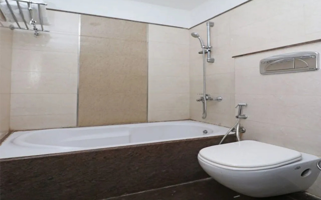 OYO 12532 Imperial Inn