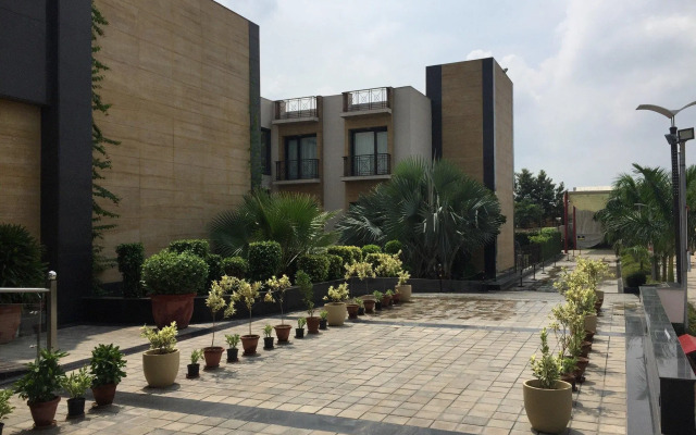 Grand Notting Hills Hotel and Resorts