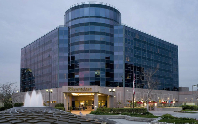 Sheraton Cerritos Hotel