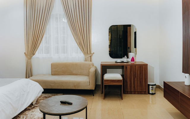Roseann Gold Hotel And Resort