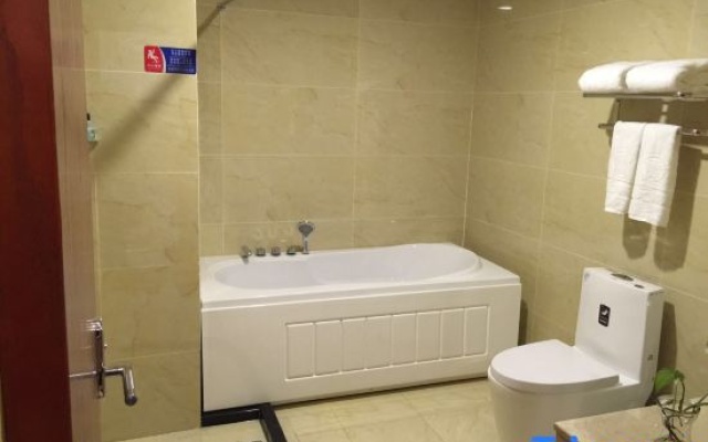 Tianqiyuan Business Hotel – Bathroom – Zibo