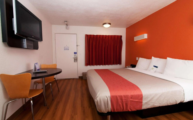 Motel 6 Bremerton, WA