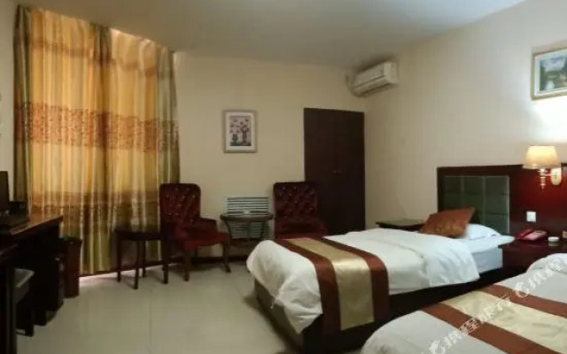 Yijia Business Hotel