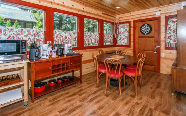 Woodpecker Cabin