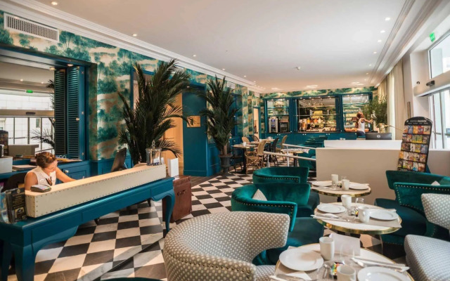 Villa Otero by Happyculture