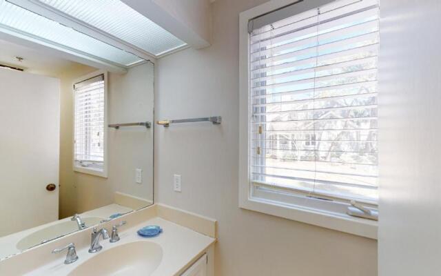 7611 Huntington Villas