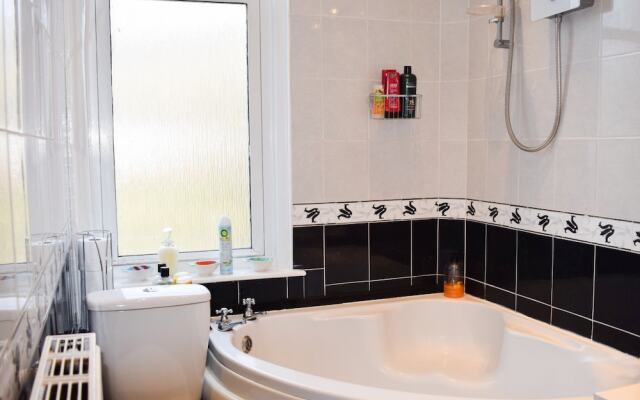Cosy 3 Bedroom Home Near Haymarket