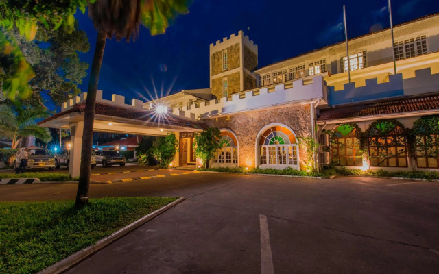 Protea Hotel by Marriott Dar es Salaam Courtyard