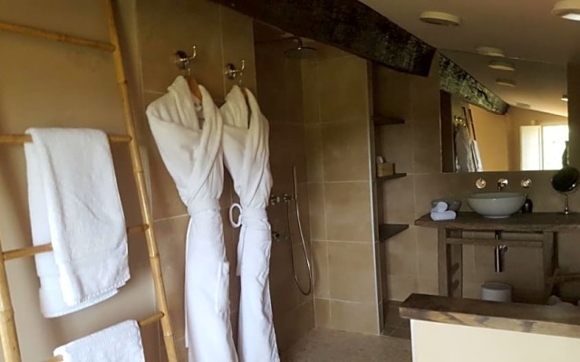 Logis Hotel Restaurant Le Prieure