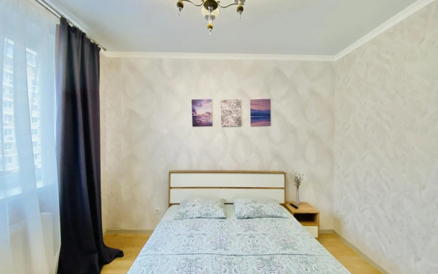 Апартаменты «ЛИЛОВЫЙ ЗАКАТ ЕВРО-2» на улице Красных партизан 1/4к5