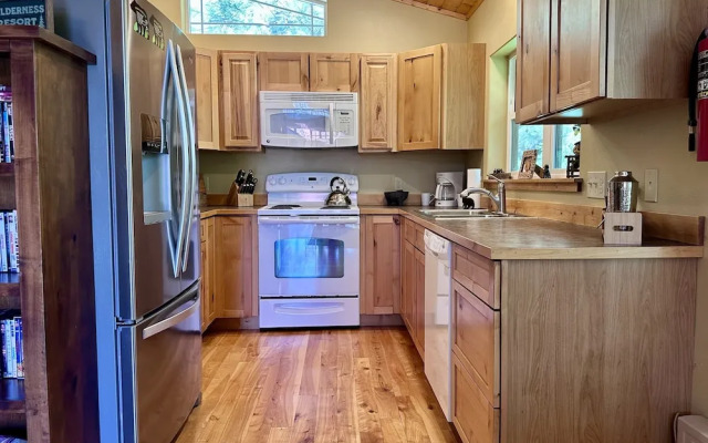 River Song Cabin 3 Bedroom Home