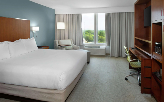 DoubleTree by Hilton Hotel Biloxi