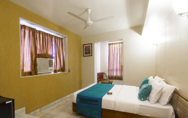 OYO 1249 Hotel Ashray International