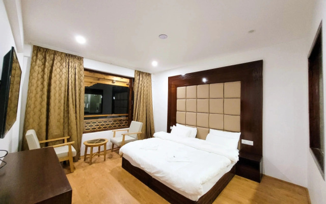 Hotel The Kaiser Palace