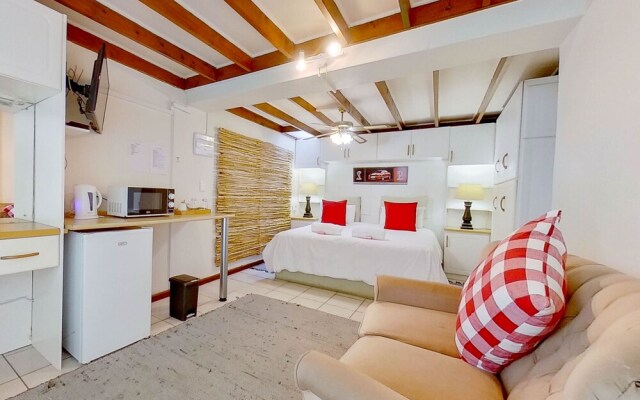 Executive Couples Suite Strand