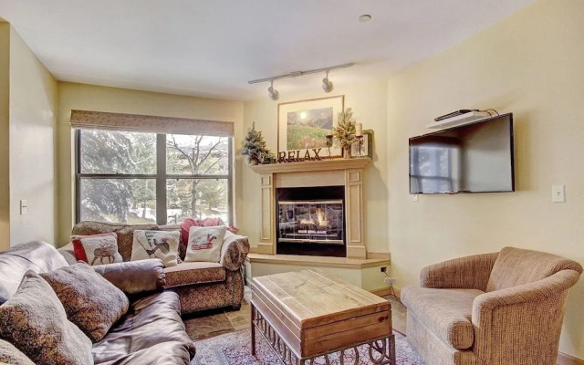 River Mnt Lodge W105D